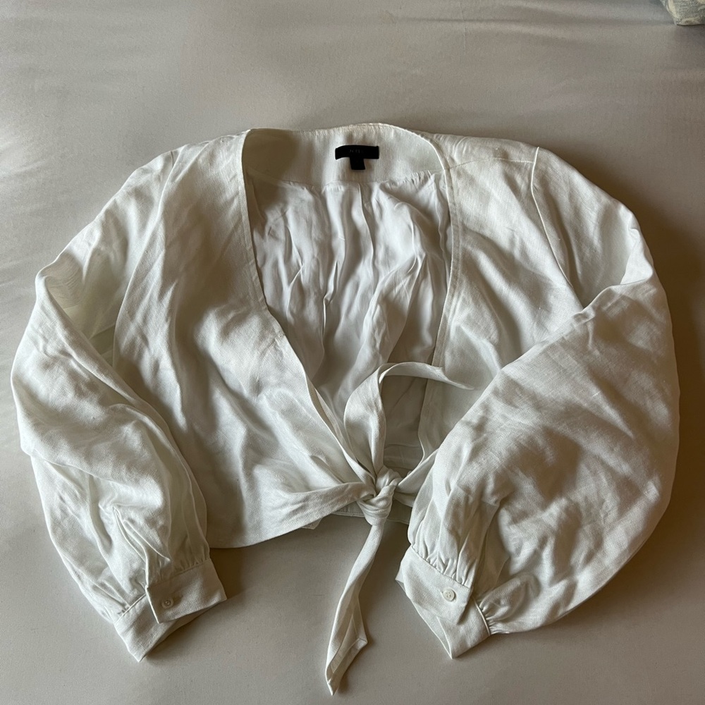 White tie top